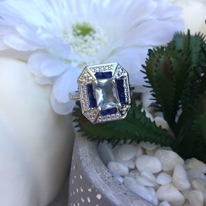 Vintage design white topaz silver ring Art Deco